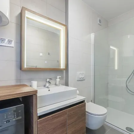 Amazing In With Kitchen *