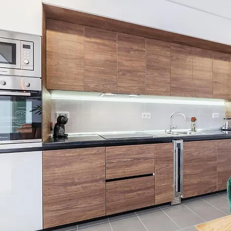 Amazing In With Kitchen