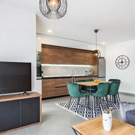 Apartment Amazing In With Kitchen Premantura
